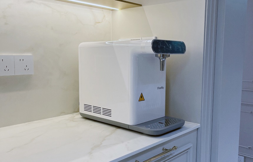 杭州西湖區客戶安裝前置過濾器+超濾凈水器+直飲機案例(圖3) 333 (3).jpg