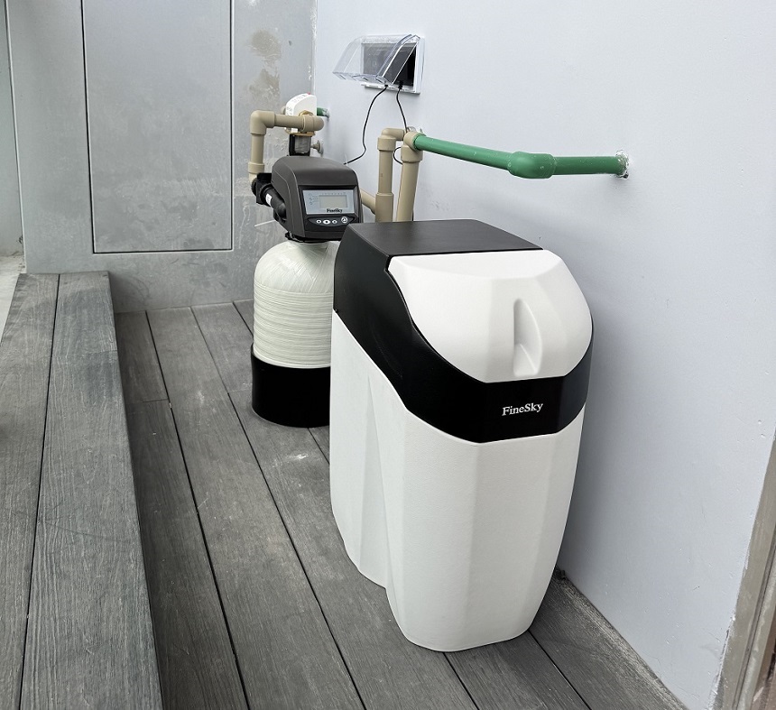 深圳南山太子灣安裝前置過濾器_中央凈水機(jī)_中央軟水機(jī)案例(圖2) 91BECBF079AD3CF406007681FDA078C4.jpg